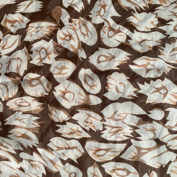 Cheetah Print Square Scarf - Picture 4 of 4